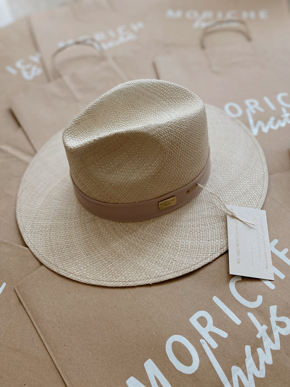 FEDORA NUDE