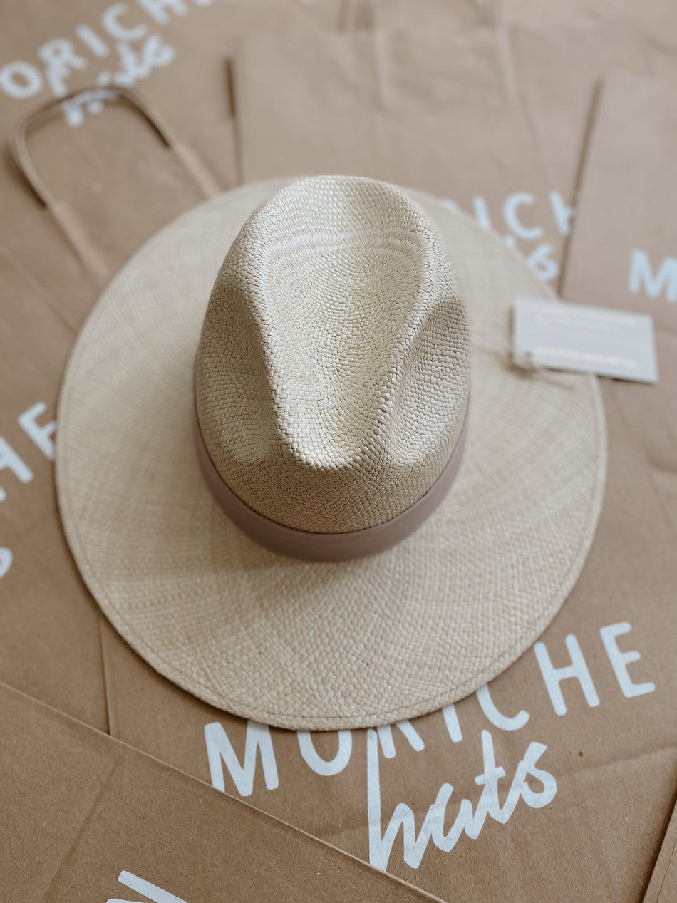 FEDORA NUDE